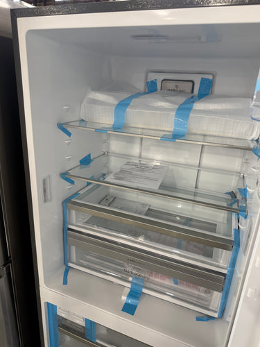 Factory second Electrolux 496L Ultimate Taste 500 Bottom Mount Refrigerator Matte Black EBE5002BD-R - Second Hand Appliances Geebung